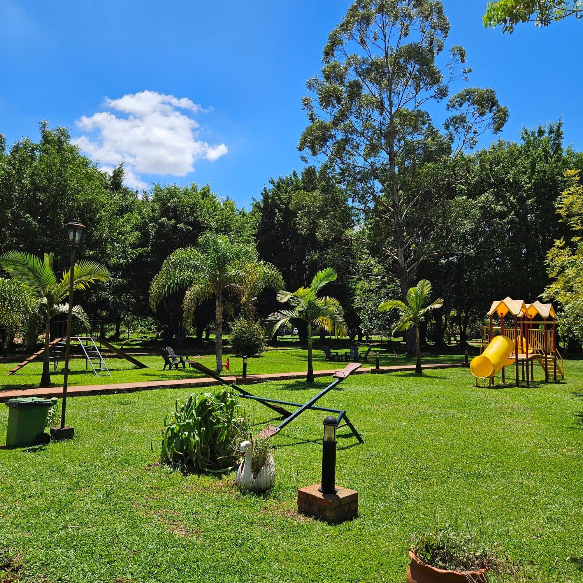 Cabanas El Refugio Del Mensu Puerto Iguazu Exterior photo