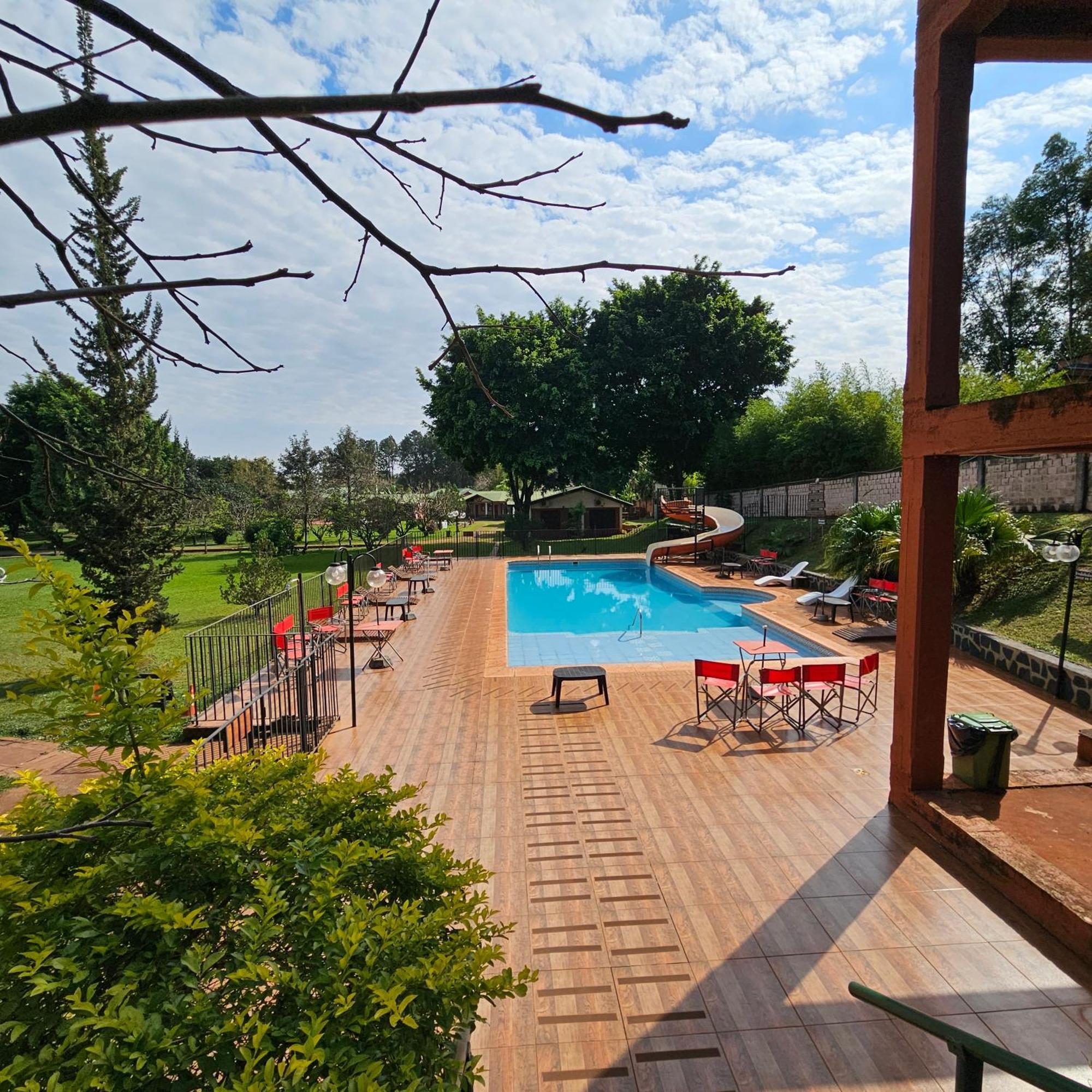 Cabanas El Refugio Del Mensu Puerto Iguazu Exterior photo
