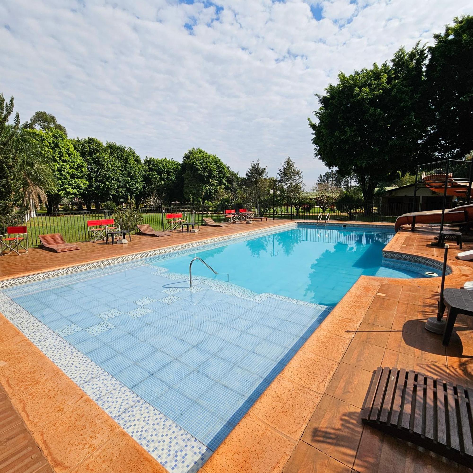 Cabanas El Refugio Del Mensu Puerto Iguazu Exterior photo