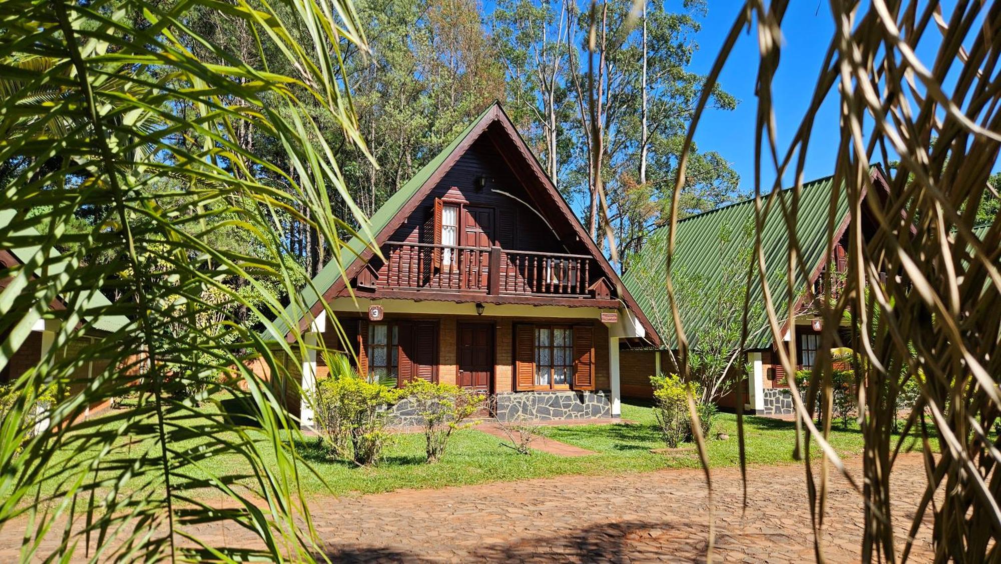 Cabanas El Refugio Del Mensu Puerto Iguazu Exterior photo